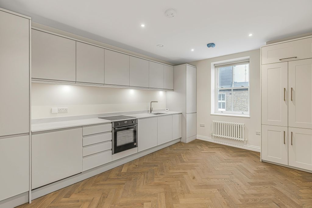 Property photo 1 of 6 Studio