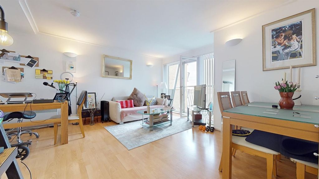 Property photo 1 of 10 65Fc3838Caff6503c04135c4_4F76Eeec24659F8A5E29c8d7d