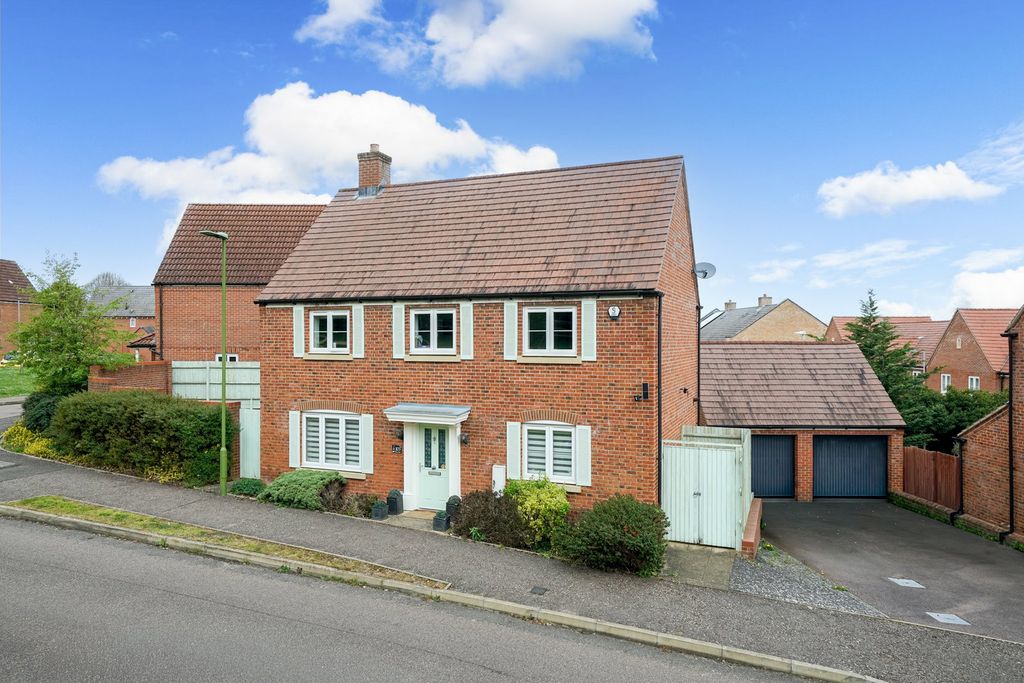 Property photo 1 of 21