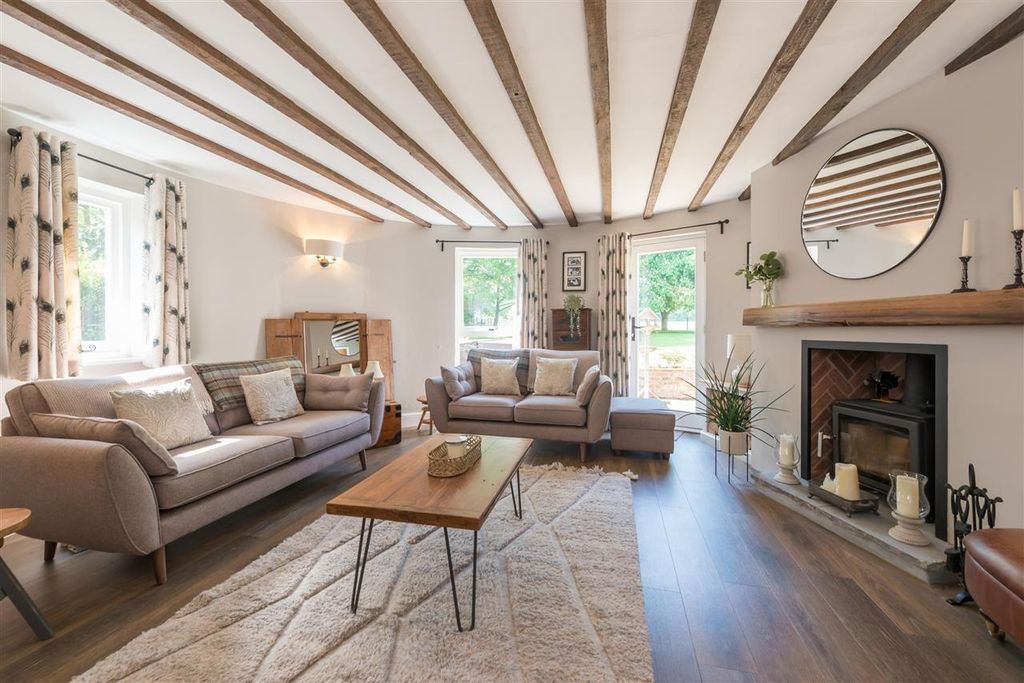 Property photo 2 of 30