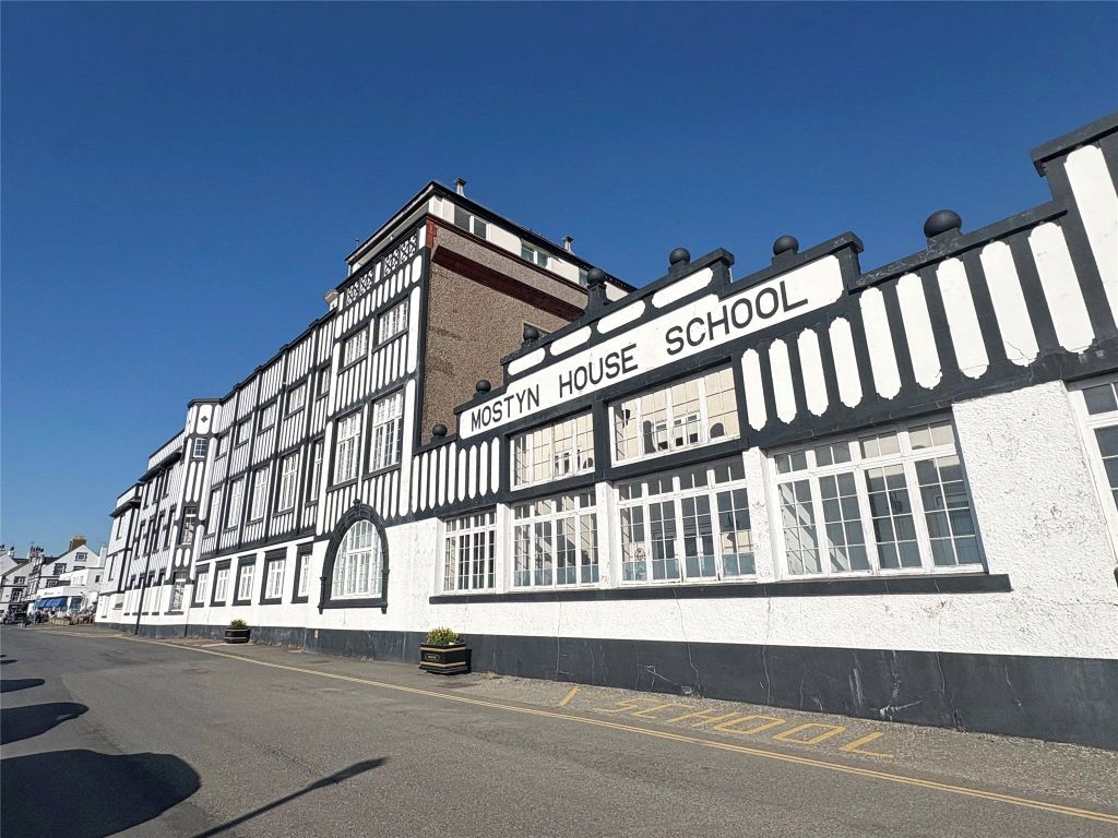 Property photo 1 of 25 Picture No. 42