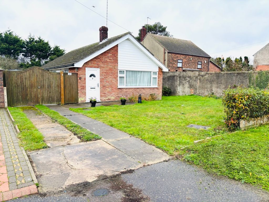 Property photo 1 of 12