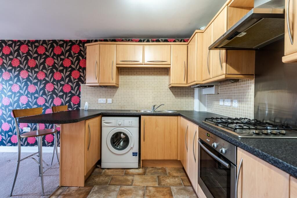Property photo 2 of 11