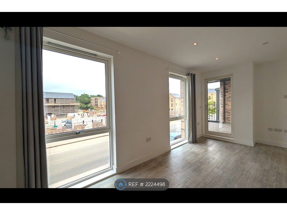 Property photo 3 of 11