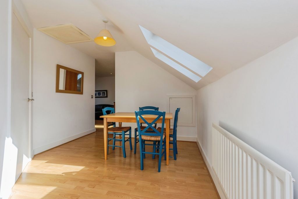 Property photo 3 of 13 Pbox-Img.Jpg