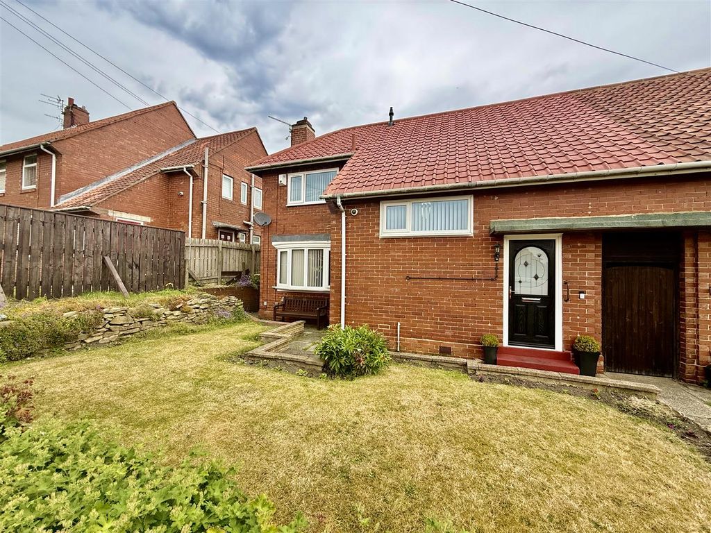 Property photo 1 of 10 External
