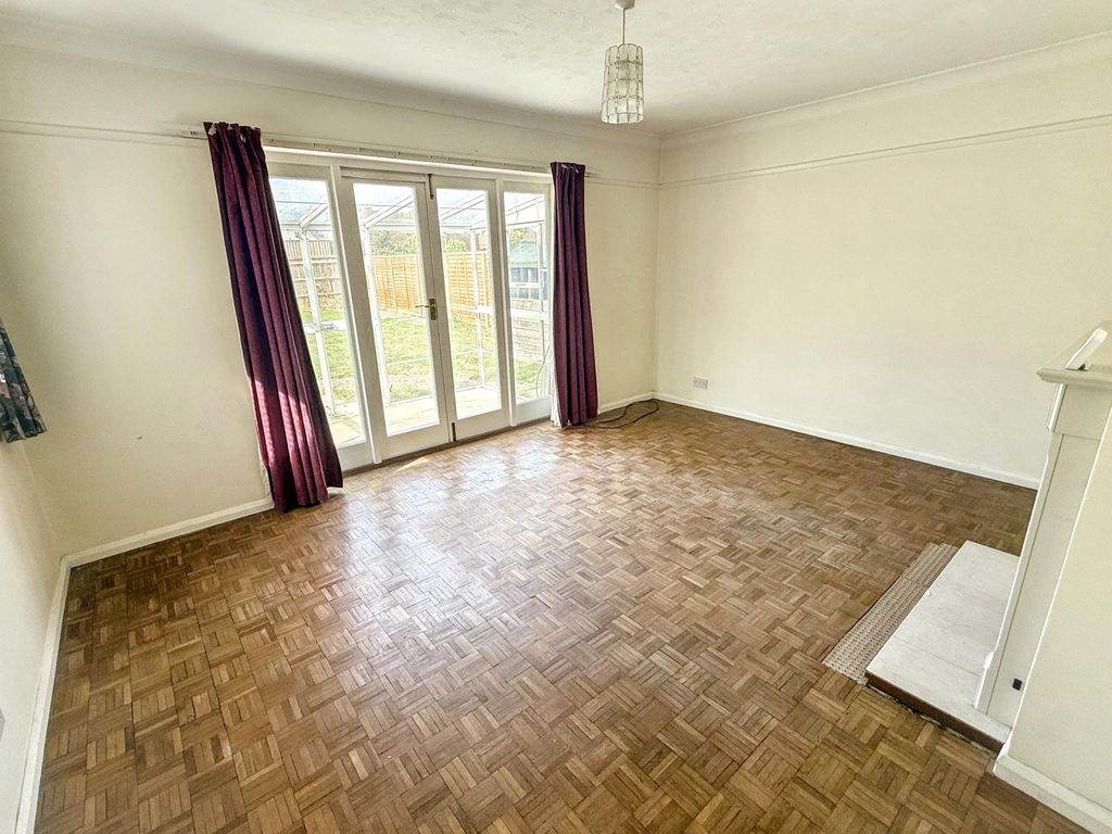 Property photo 2 of 14 Img_3764