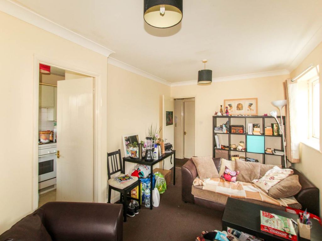 Property photo 3 of 5 1