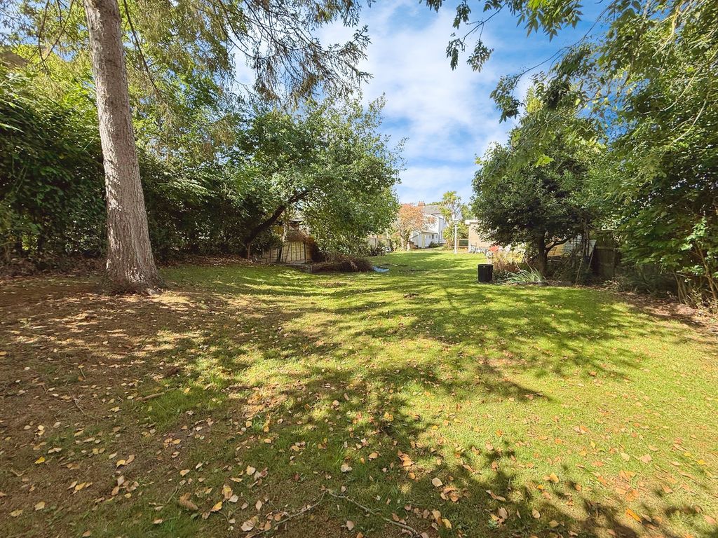Property photo 2 of 13