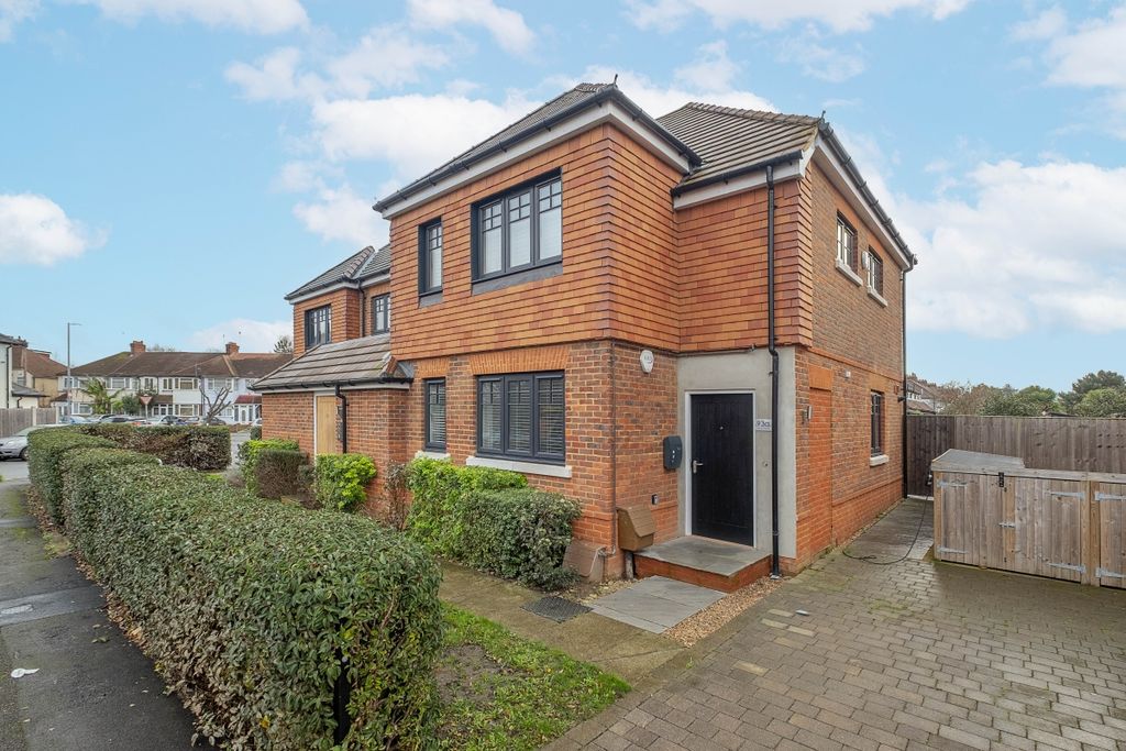 Property photo 1 of 7 1