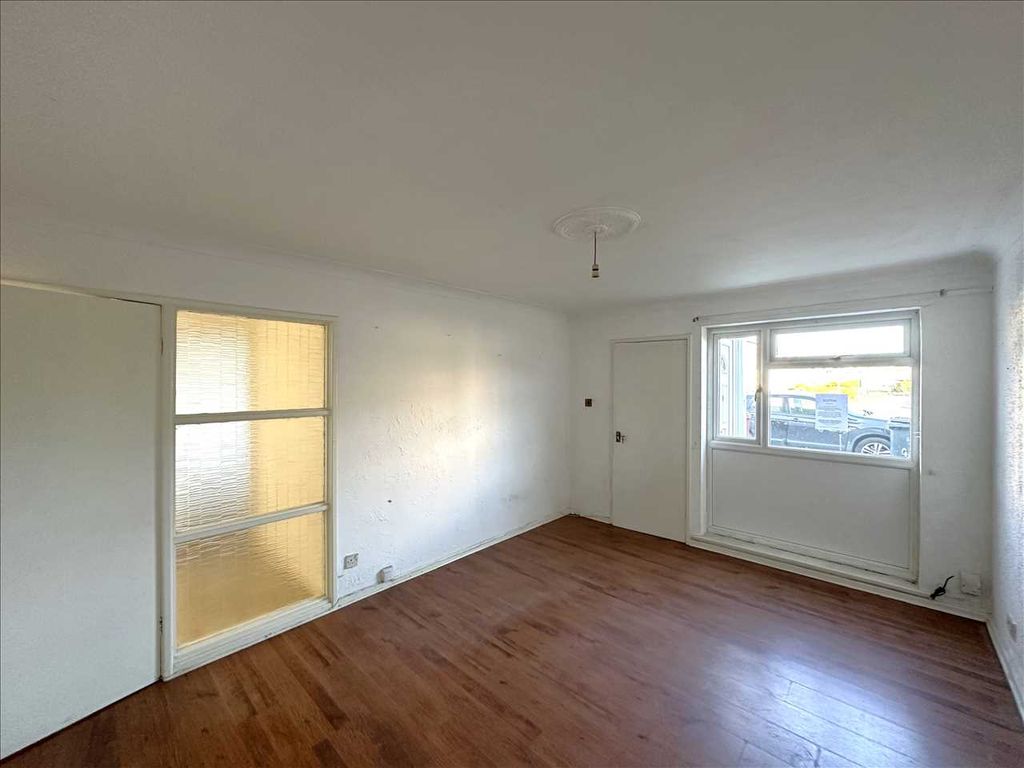 Property photo 2 of 9 Ground Floor Entrance Lobby: