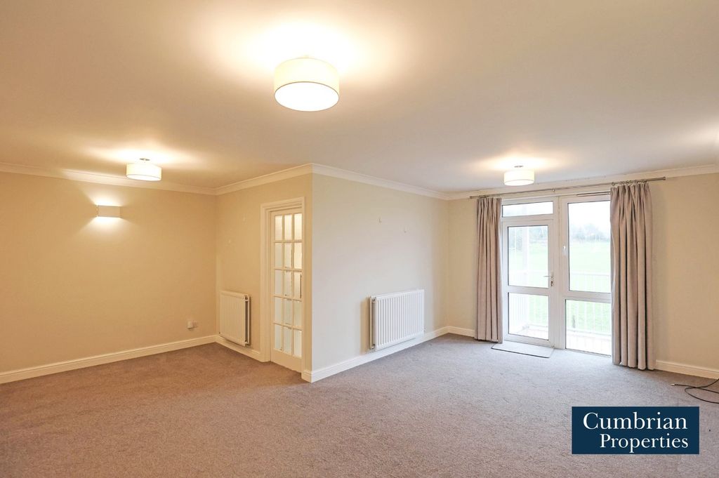 Property photo 2 of 16 Dining Lounge