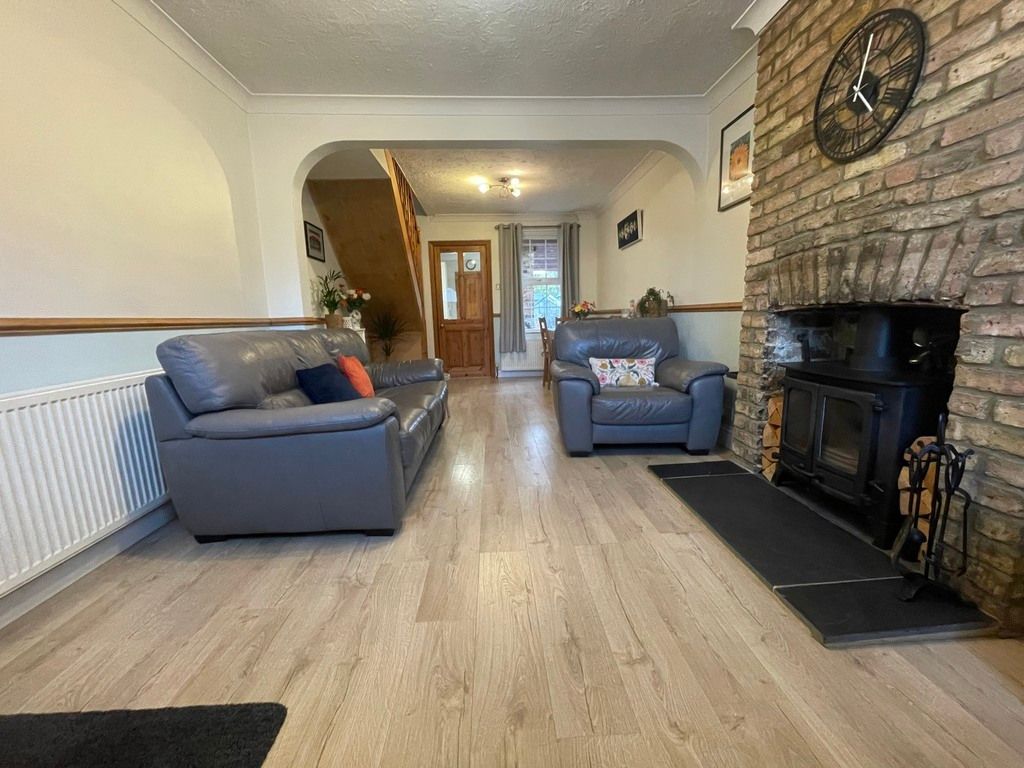 Property photo 2 of 7