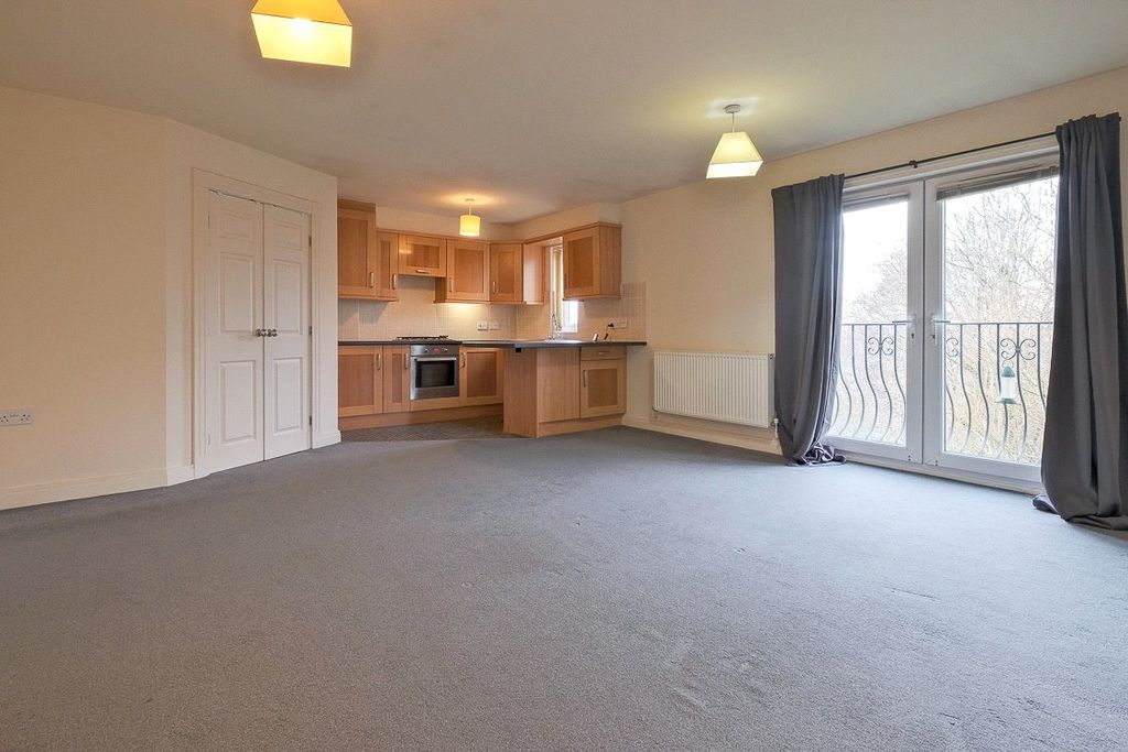 2 bed flat for salePaddock Top Mews, Colne, Lancashire BB8 photo 4