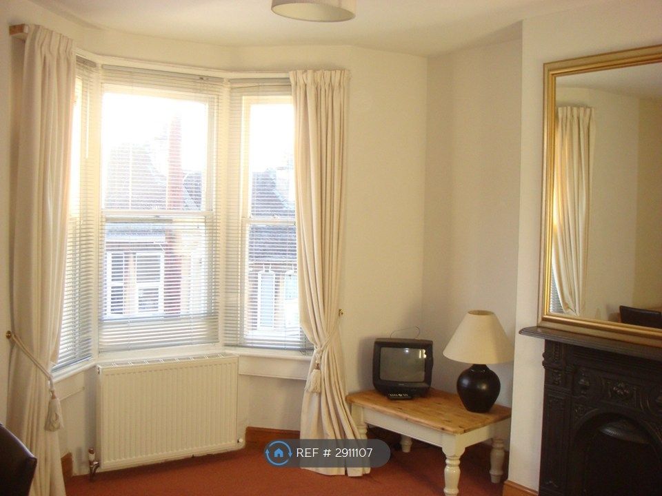 Property photo 2 of 4 Lounge