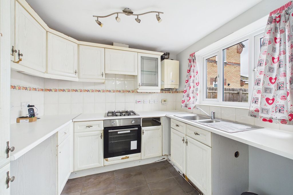 Property photo 2 of 19