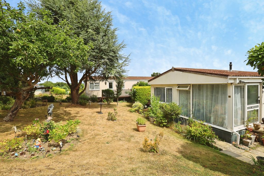 Property photo 2 of 14