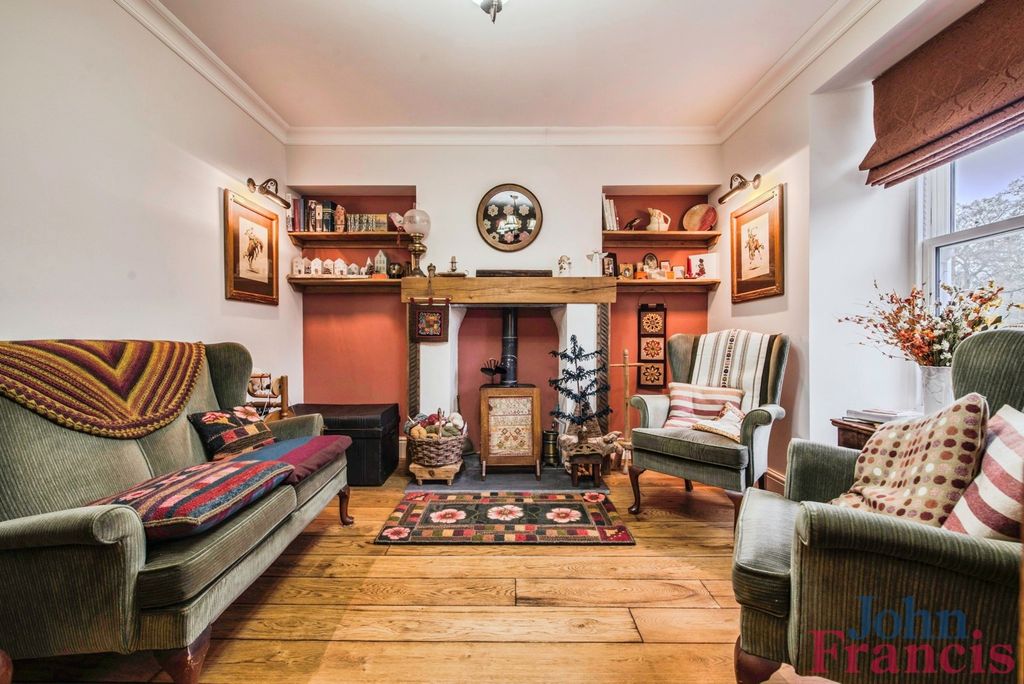 Property photo 3 of 25 Pbox-Img.Jpg