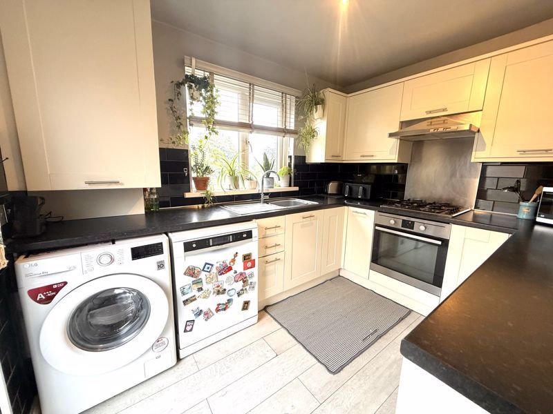 Property photo 3 of 16 Photo 15