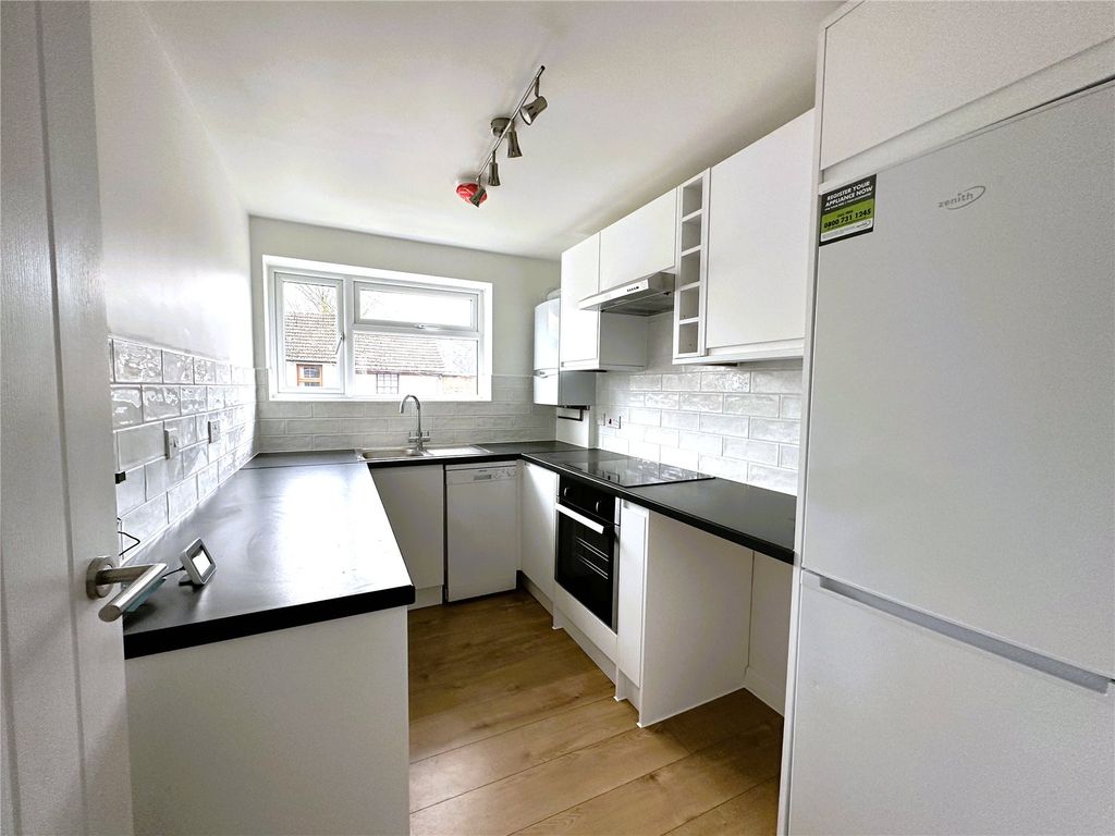 Property photo 1 of 6 Kitchen