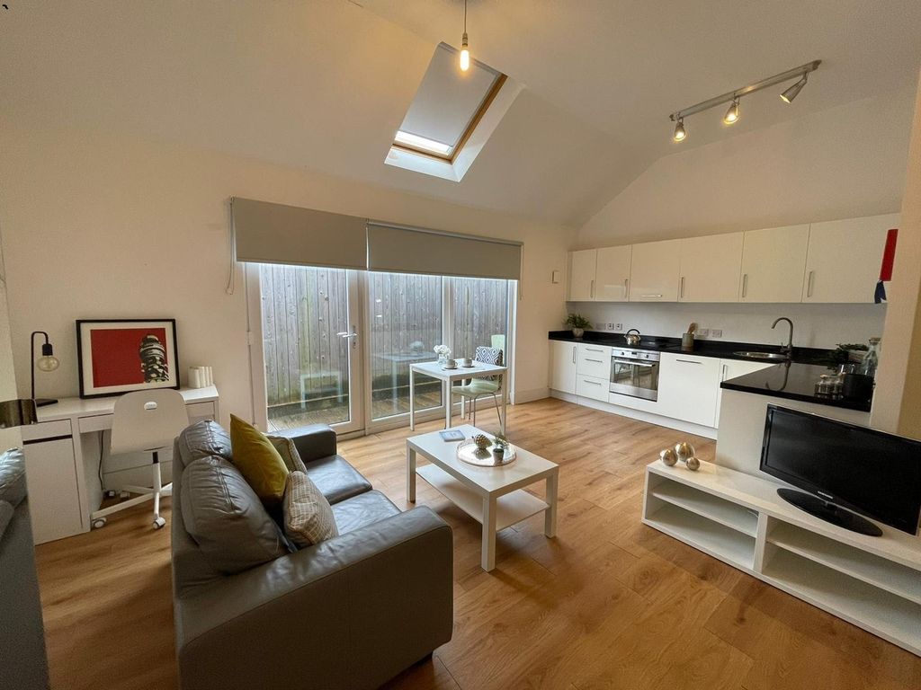 Property photo 1 of 6 Picture No. 05