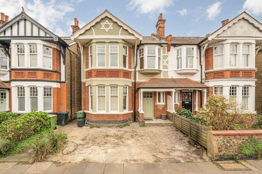 Property photo 1 of 6