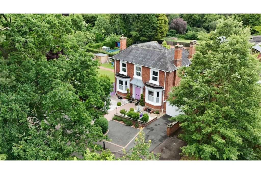 Property photo 3 of 29