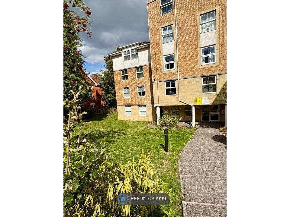 Property photo 2 of 18 Outside With Common Garden