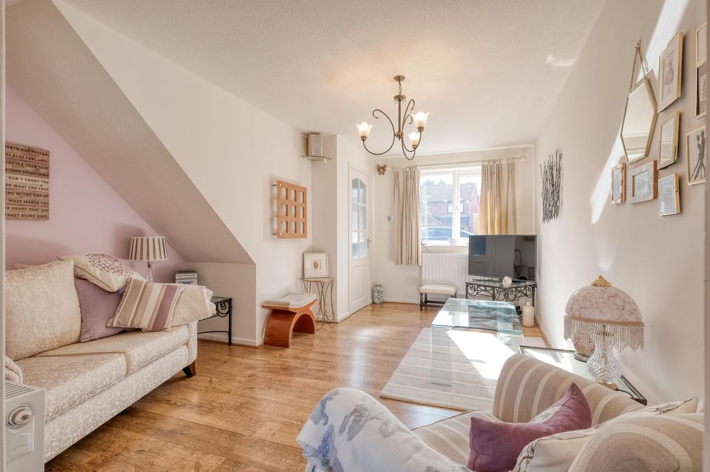 Property photo 2 of 13