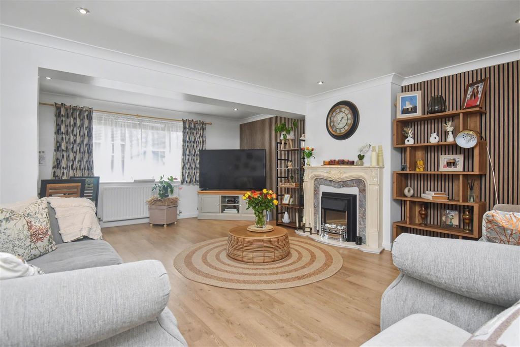 Property photo 2 of 28 Dsc_0201.Jpg