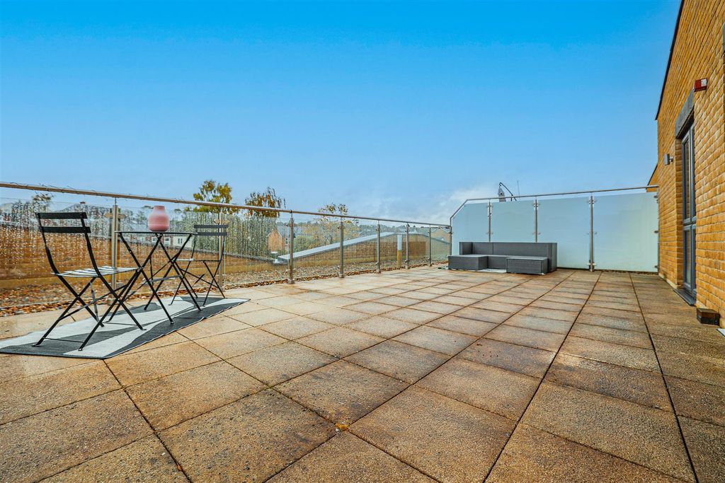 Property photo 2 of 24 980A7670-1.Png