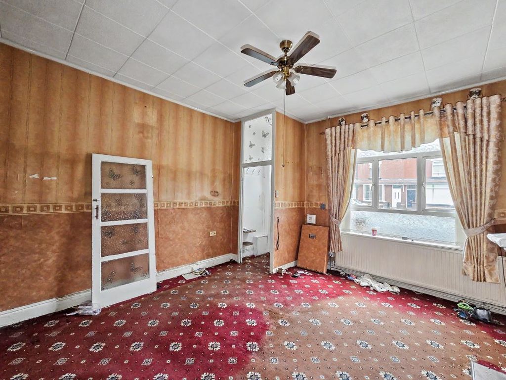 Property photo 3 of 15