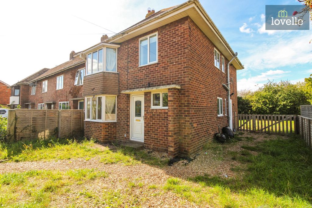 Property photo 1 of 21