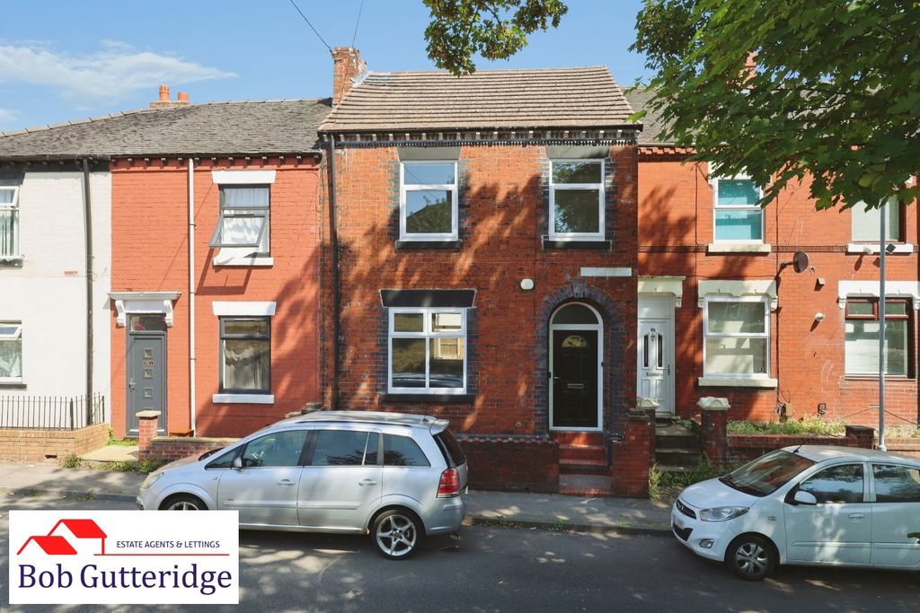 Property photo 1 of 16 Pbox-Img.Jpg
