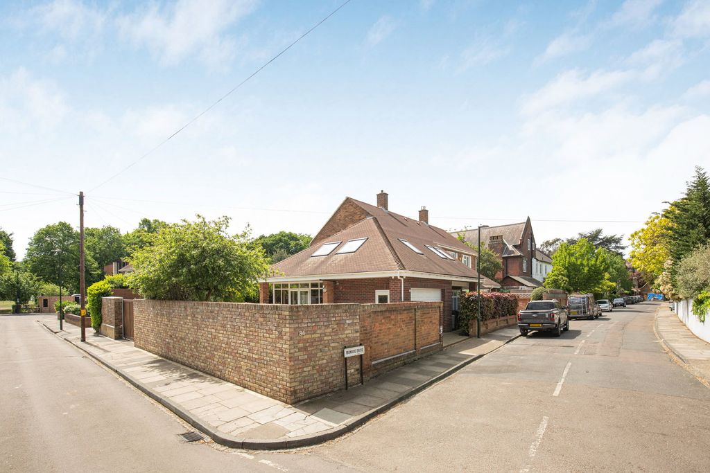 Property photo 3 of 15