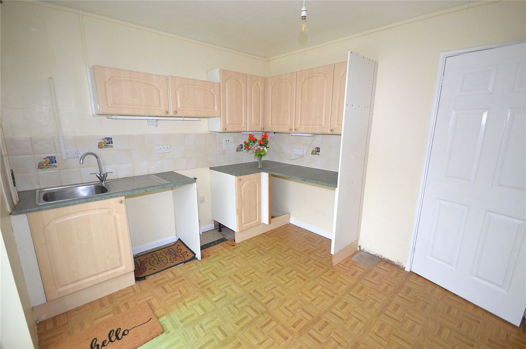 Property photo 3 of 22 Picture No. 23