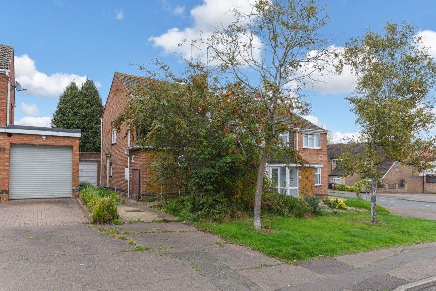 Property photo 3 of 23