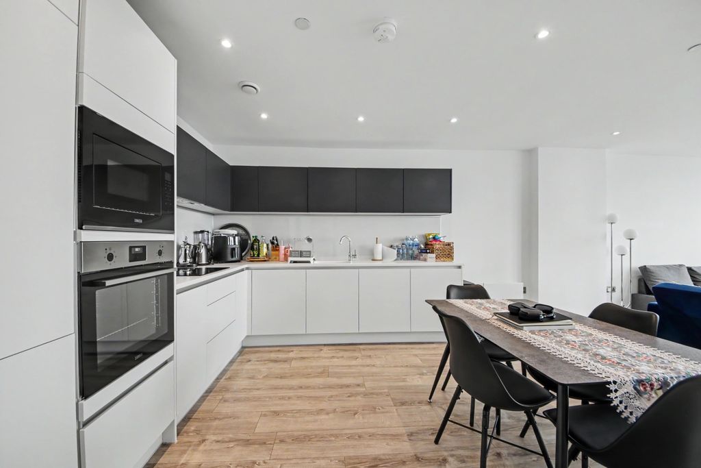 Property photo 2 of 15 Img_9784