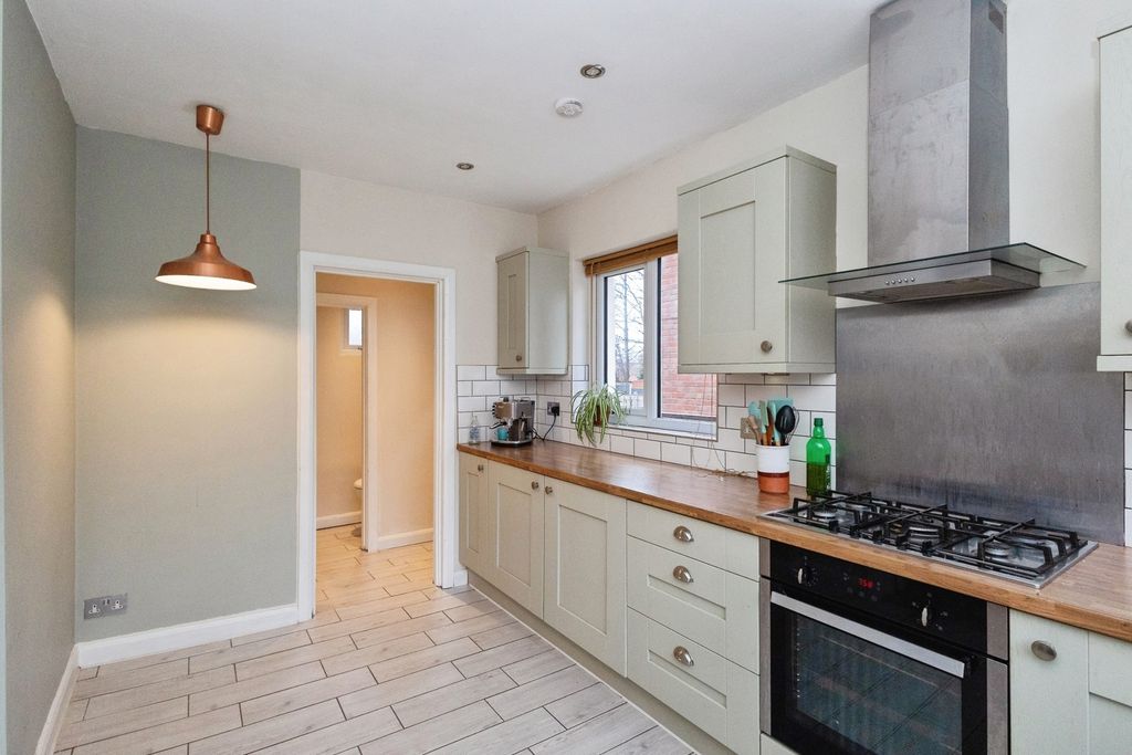 Property photo 2 of 27 Pbox-Img.Jpg