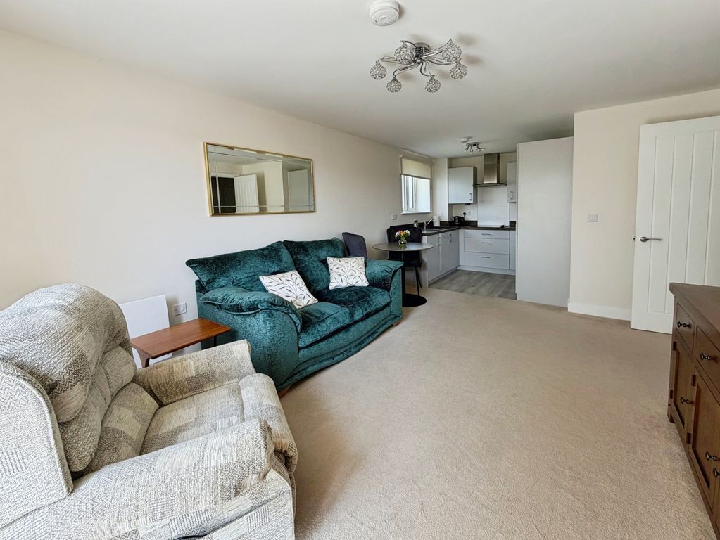 Property photo 2 of 19