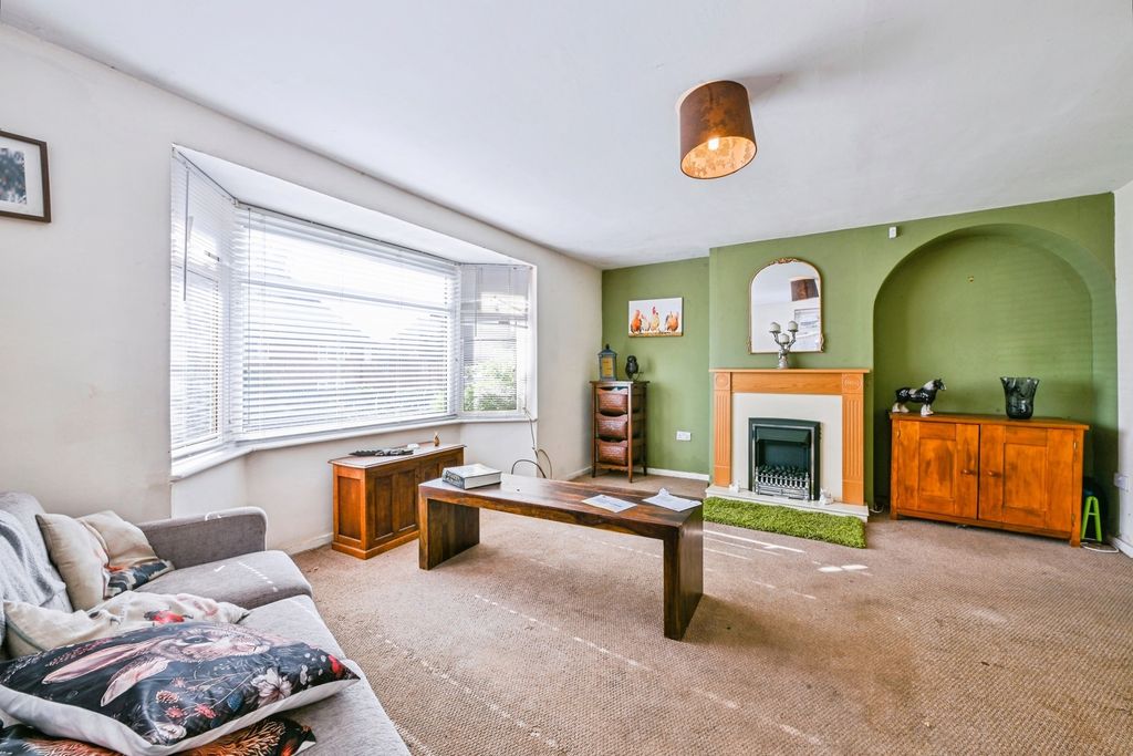 Property photo 3 of 15 Pbox-Img.Jpg