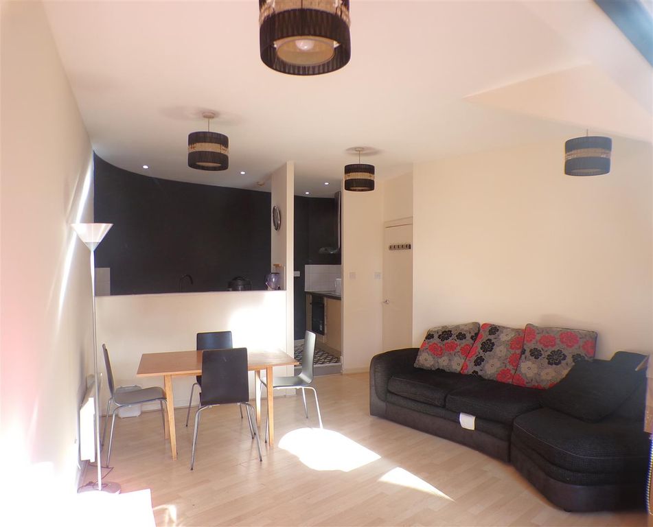 Property photo 2 of 10 100_3714.Jpg