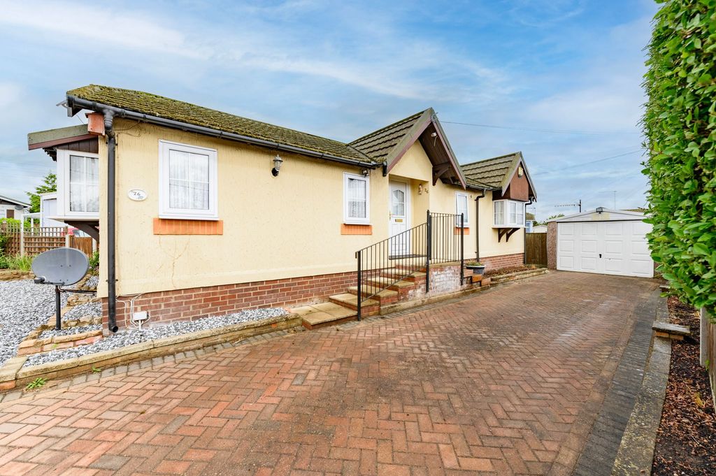 Property photo 1 of 21
