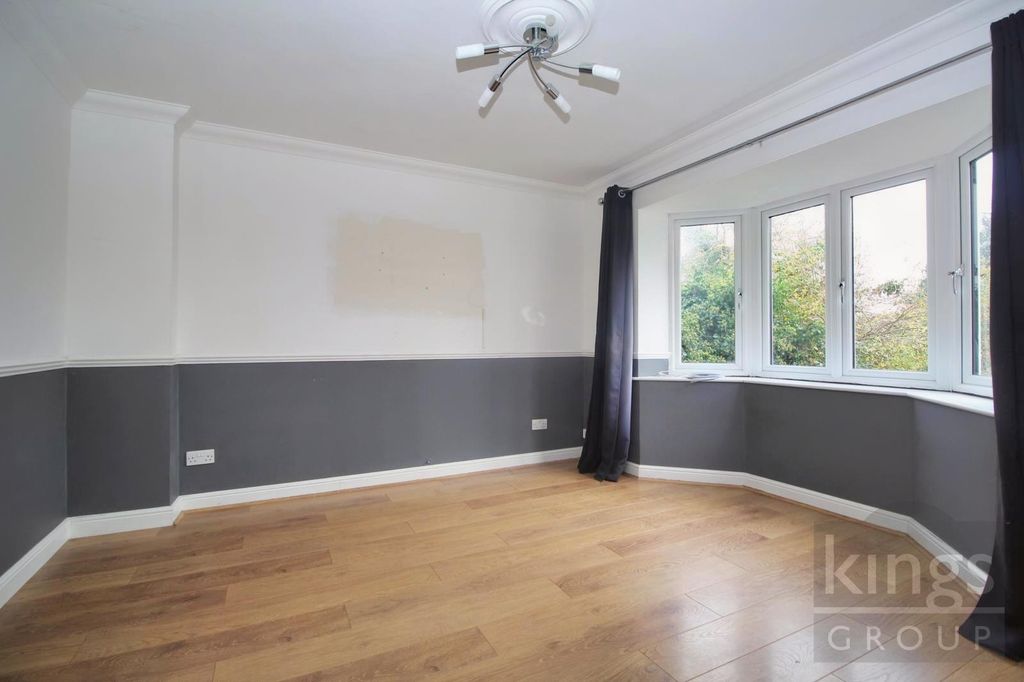 Property photo 3 of 22