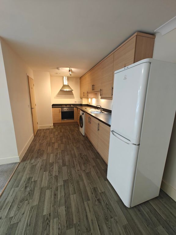 Property photo 3 of 6