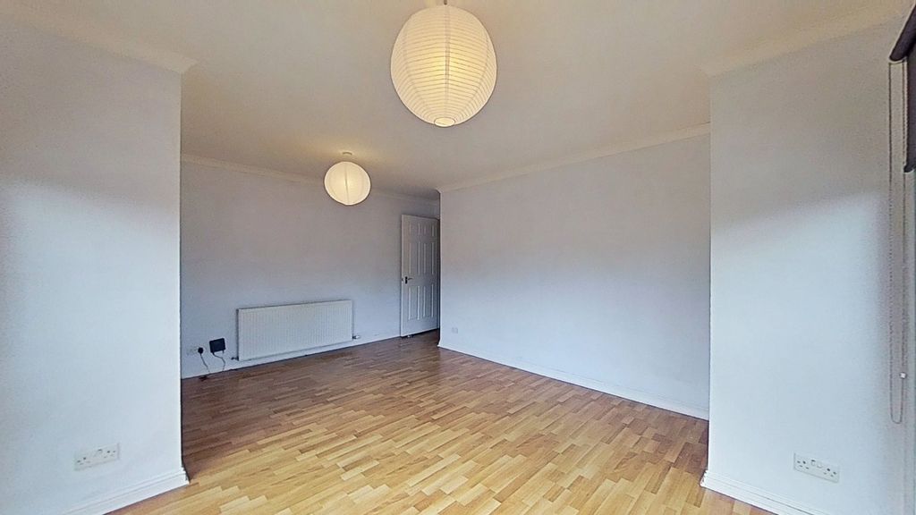 Property photo 3 of 10 Picture No. 04