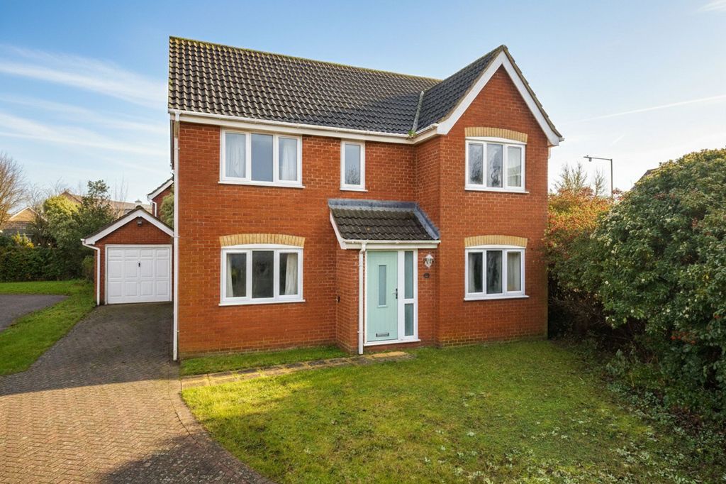 Property photo 1 of 18