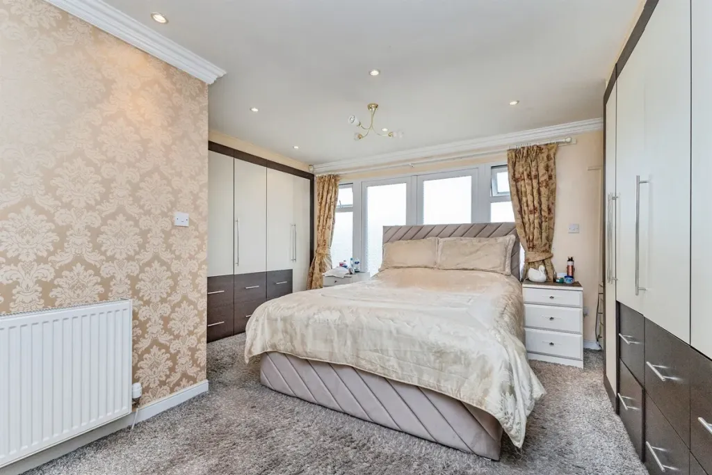 Additional image 23 of 5 bed semi-detached house for saleHeythrop Drive, Middlesbrough TS5