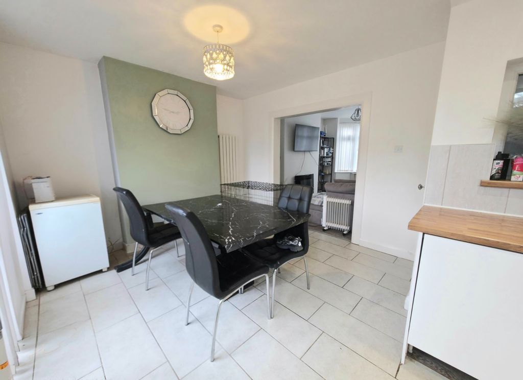 Property photo 2 of 12 Dining Area