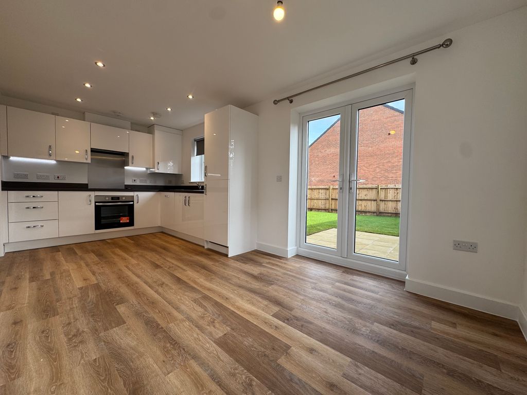 Property photo 2 of 20 Image